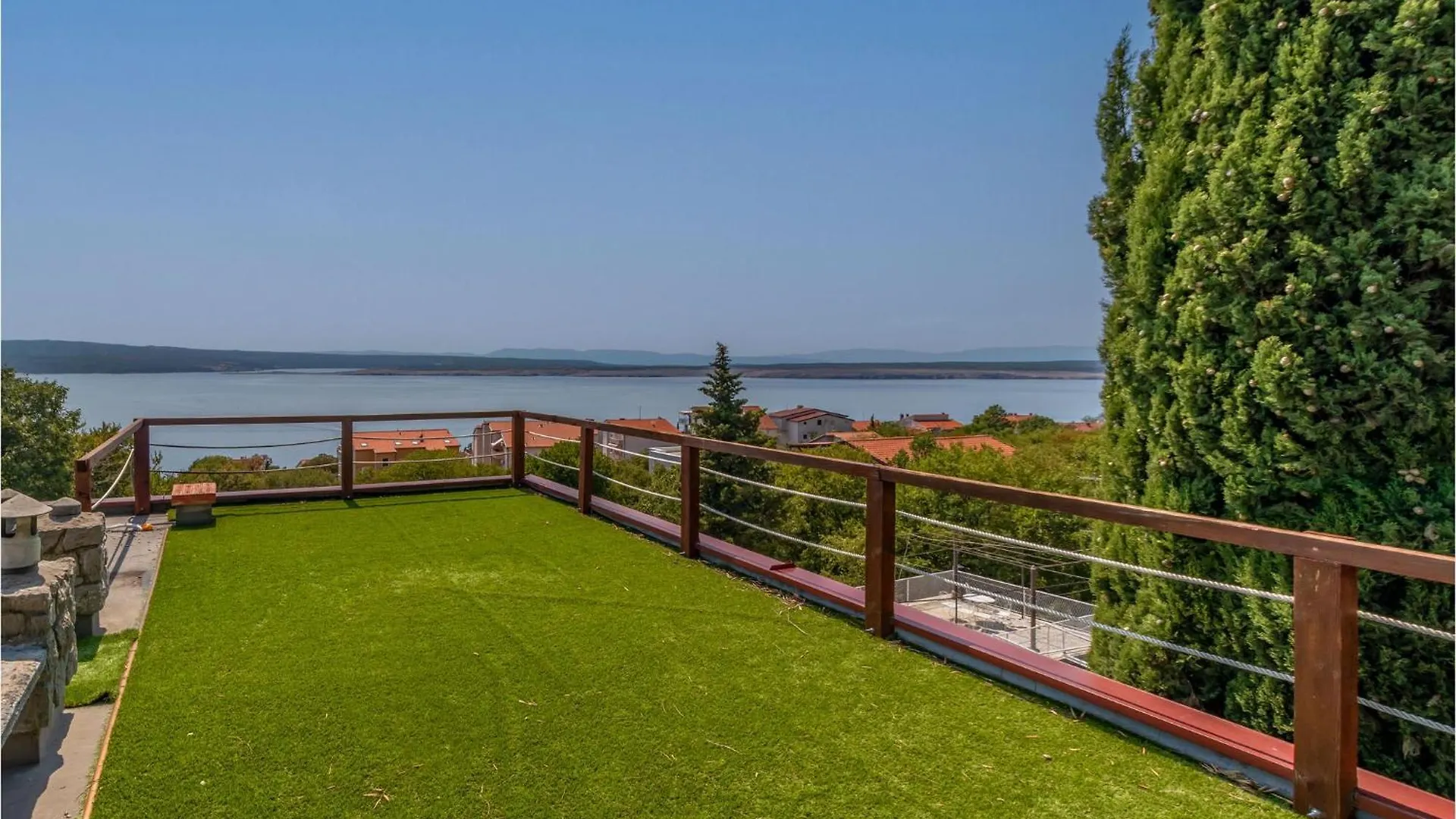 3 Bedroom Pet Friendly Home In Dramalj